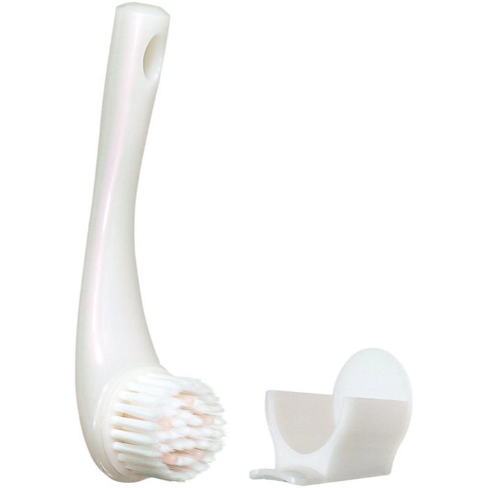 Shiseido Generic Skincare Cleansing Massage Brush 1