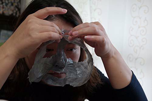 Elizavecca Milky Piggy Hell Pore Longo Longo Gronique Black Charcoal Blackhead Remover Mask 9