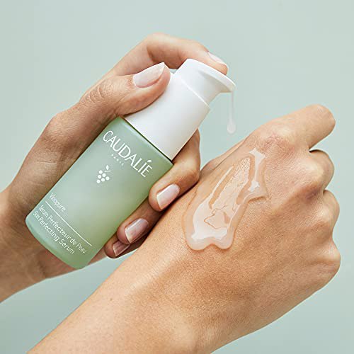 Caudalie Vinopure Natural Salicylic Acid Pore Minimizing Serum 4