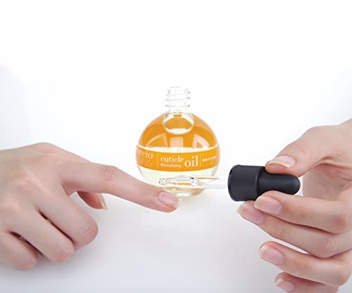 Cuccio Naturale Milk and Honey Cuticle Revitalizing Oil  2