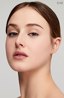 Clé de Peau Beauté, Foundation Broad Spectrum SPF 25 O10 Light Ocher Thumbnail 4